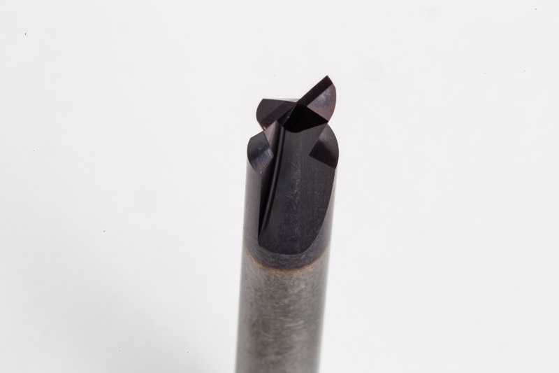 03-1100-2.jpg
