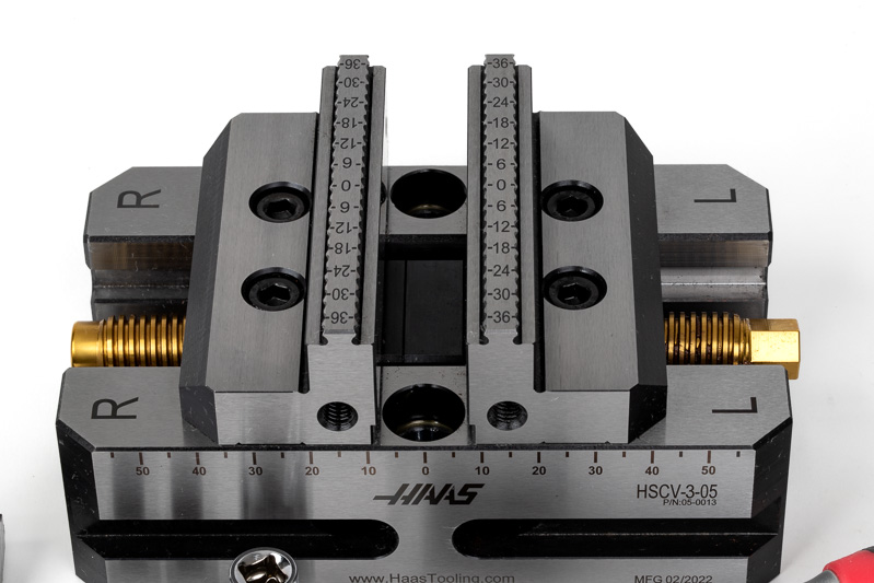 Self-centering Vise The 4th Or 5th Axis For Milling Machine