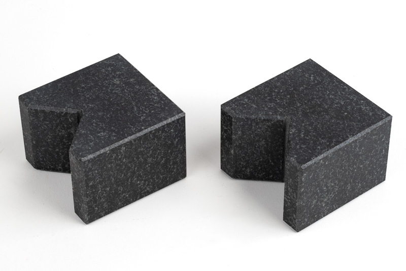 Granite V-Block Pair, 70x50x70mm, 90° V Angle, 5-45mm Ø Range